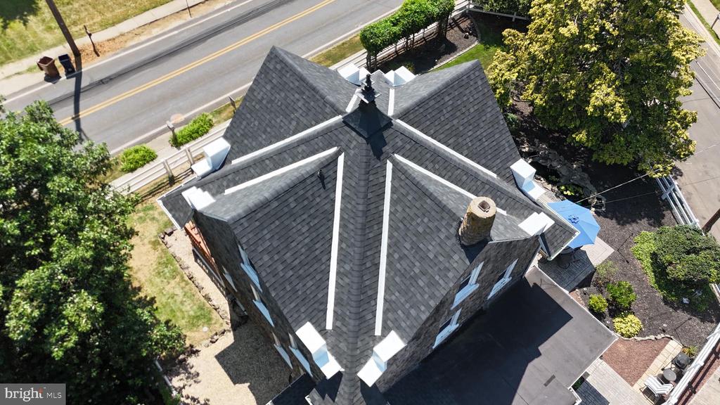 401 HIGHLAND AVENUE