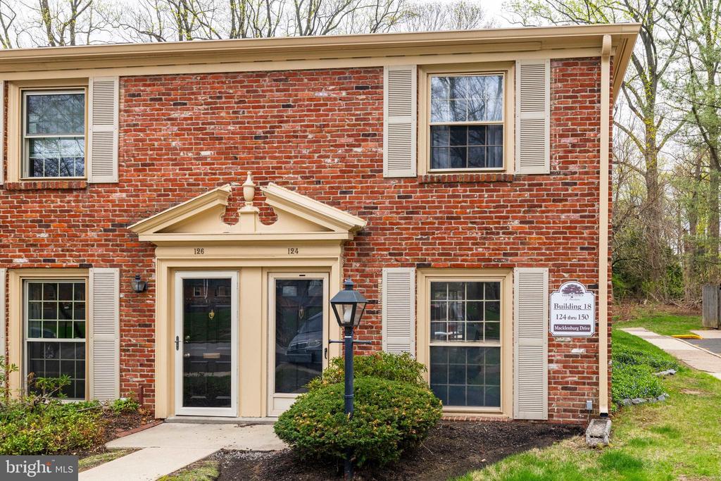 124 MACKLENBURG DRIVE