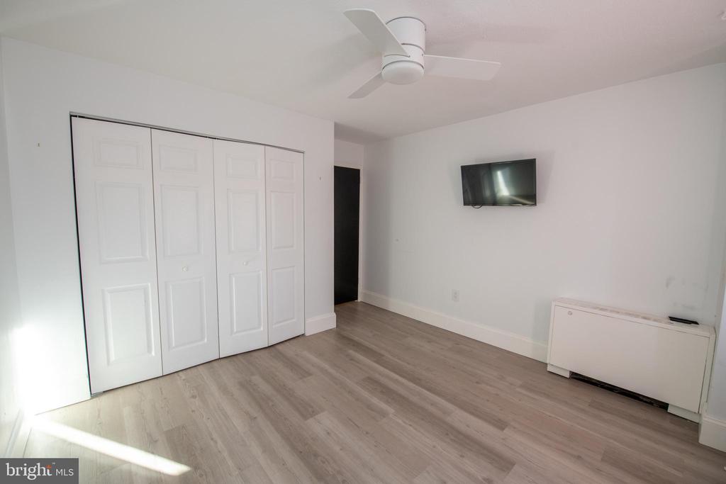 100 WEST AVENUE 206-S