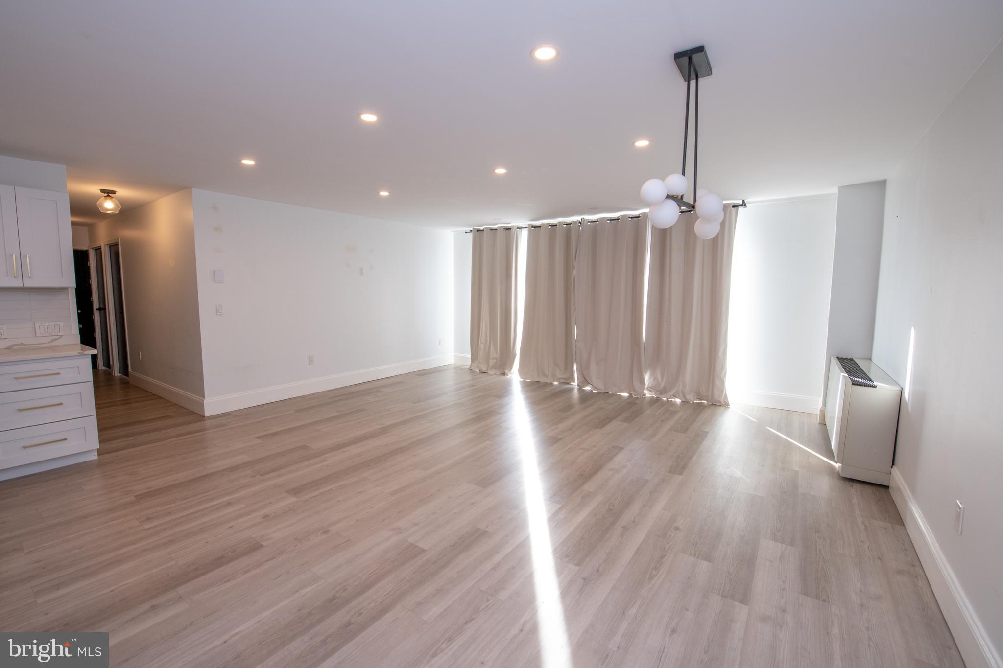 100 WEST AVENUE 206-S