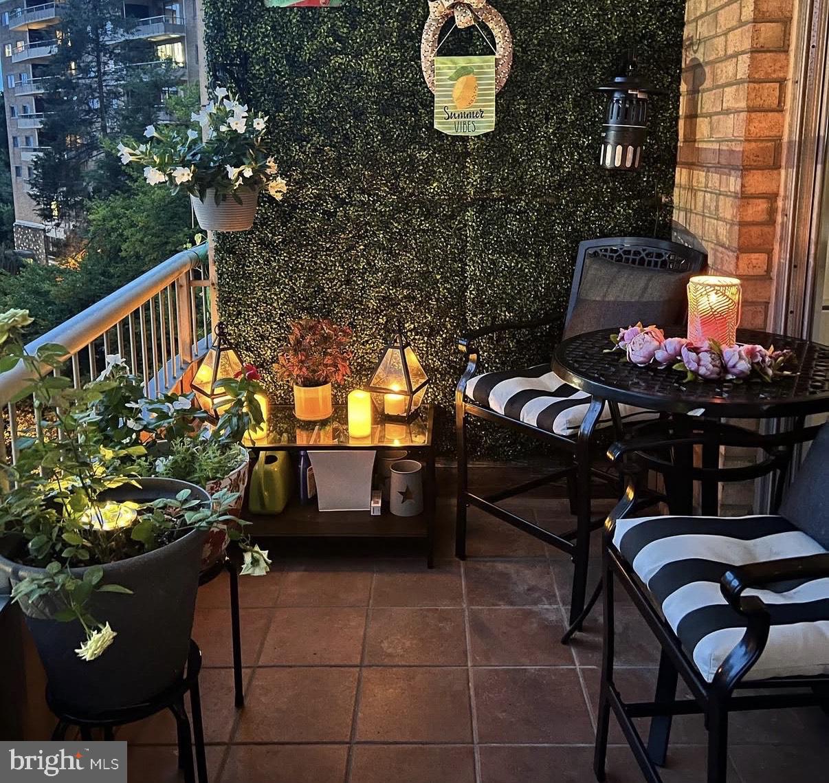 100 WEST AVENUE 206-S