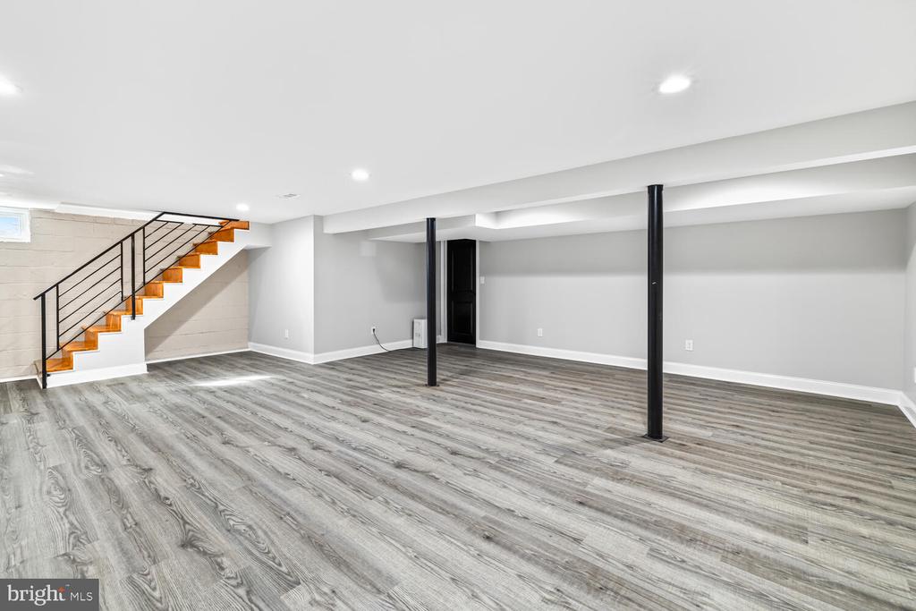 1120 WILSON AVENUE