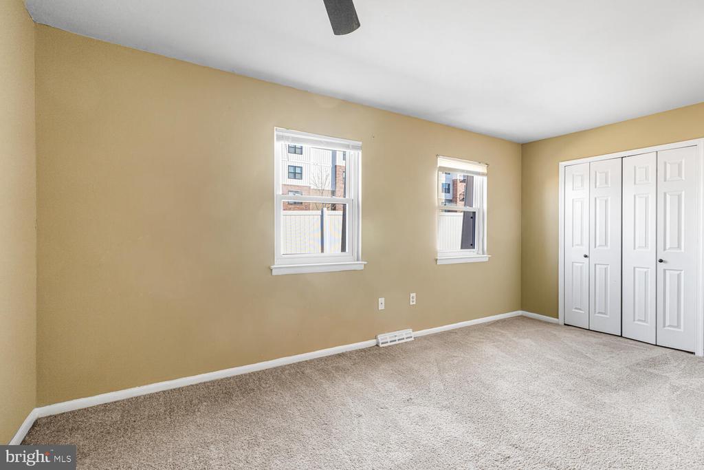 515 N YORK ROAD 1C