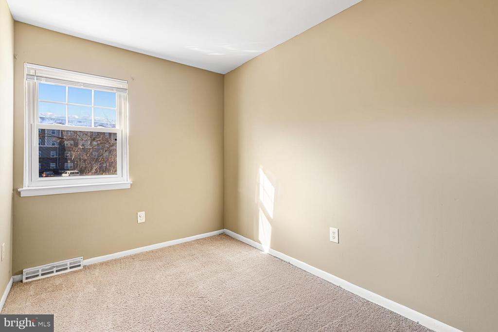 515 N YORK ROAD 1C