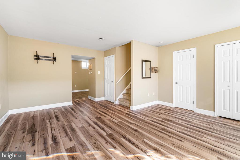 515 N YORK ROAD 1C