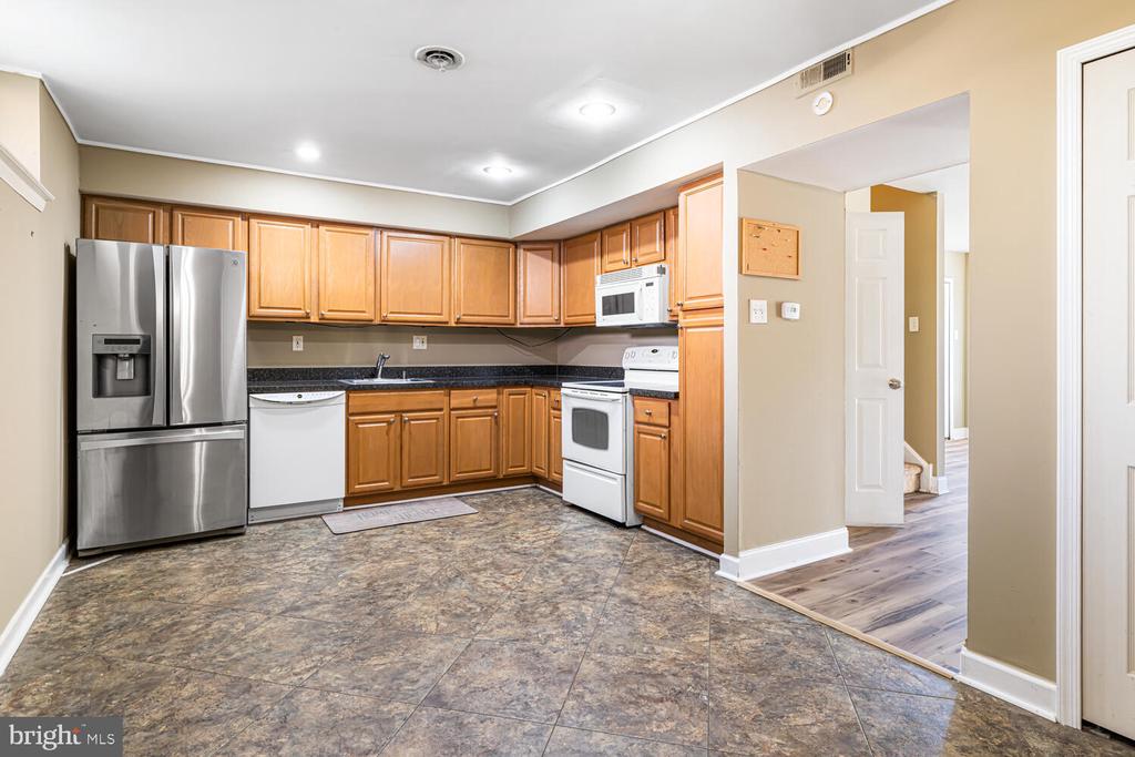 515 N YORK ROAD 1C