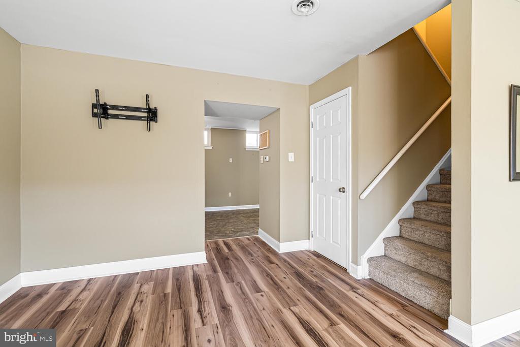 515 N YORK ROAD 1C