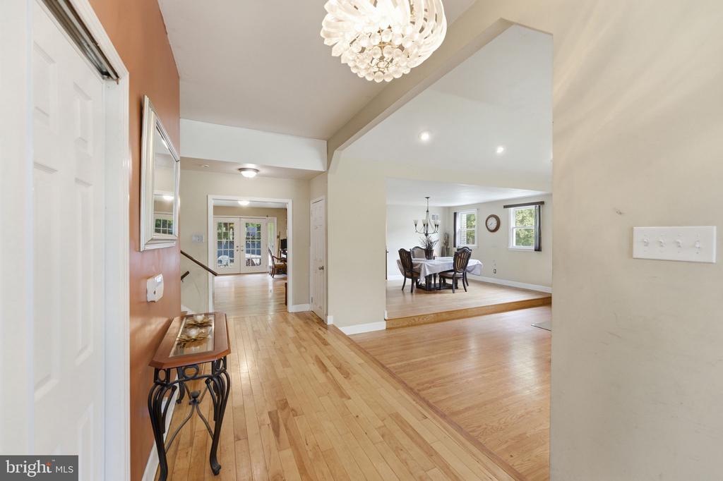 7516 OAK LANE ROAD