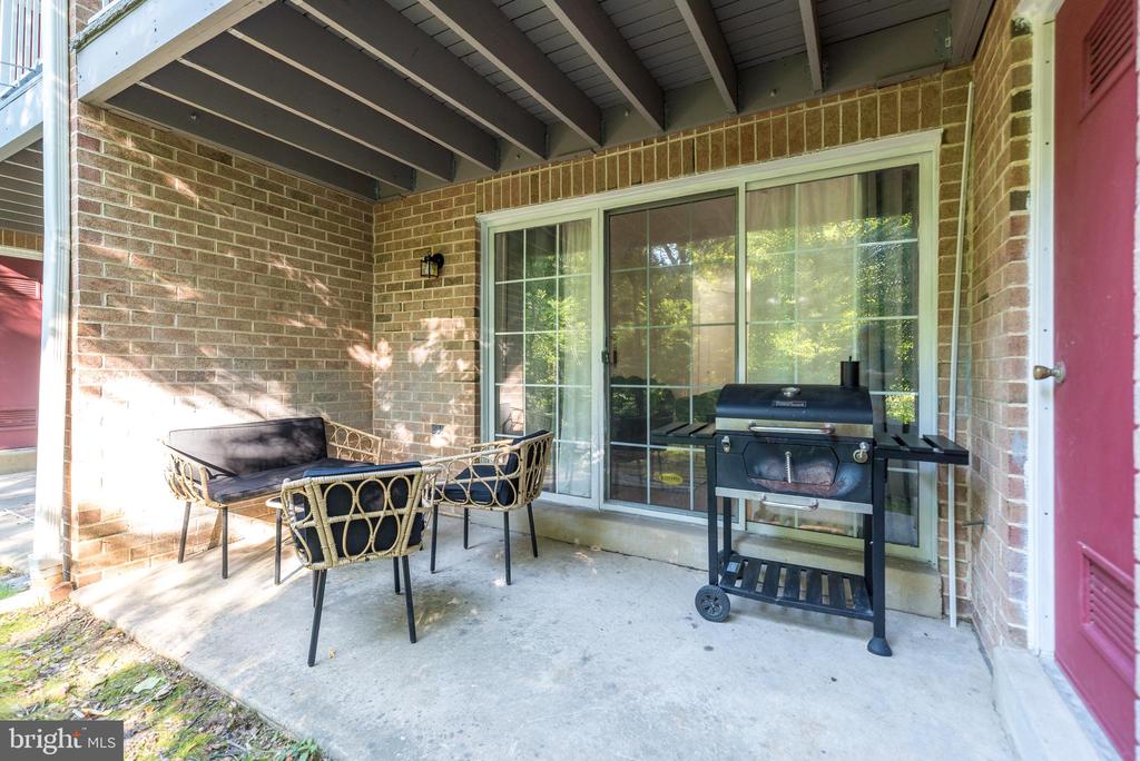 1003 VALLEY GLEN ROAD Unit: 236