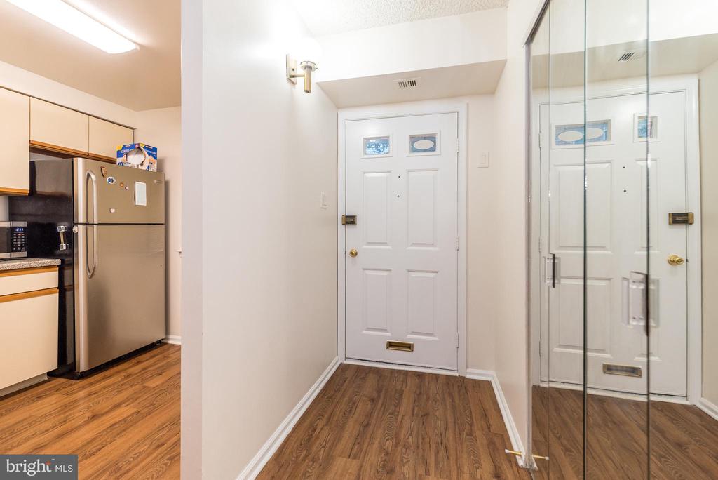 1003 VALLEY GLEN ROAD Unit: 236