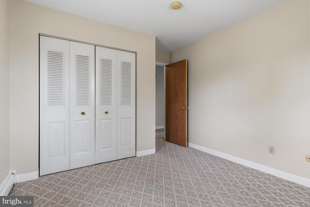 429 EDGEMONT AVENUE 3