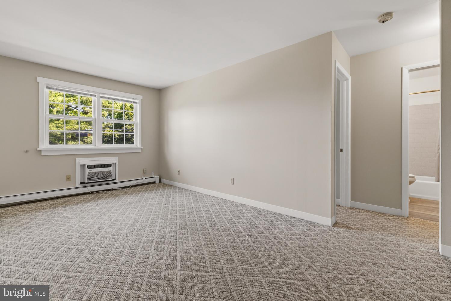 429 EDGEMONT AVENUE 3