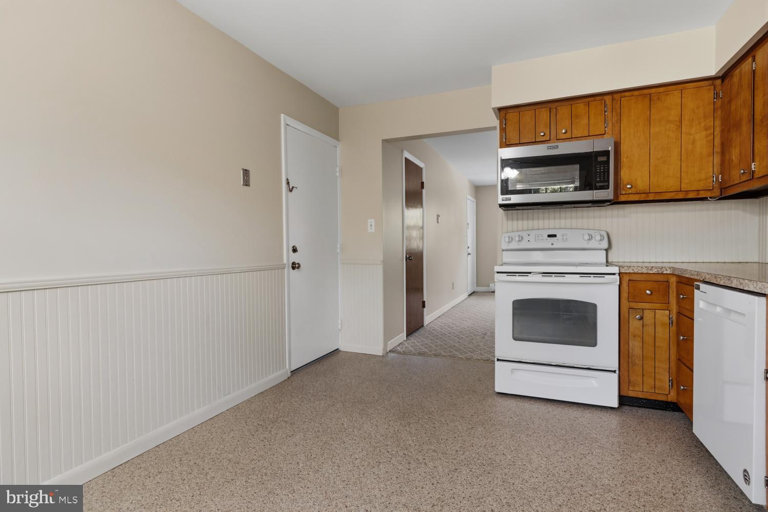 429 EDGEMONT AVENUE 3