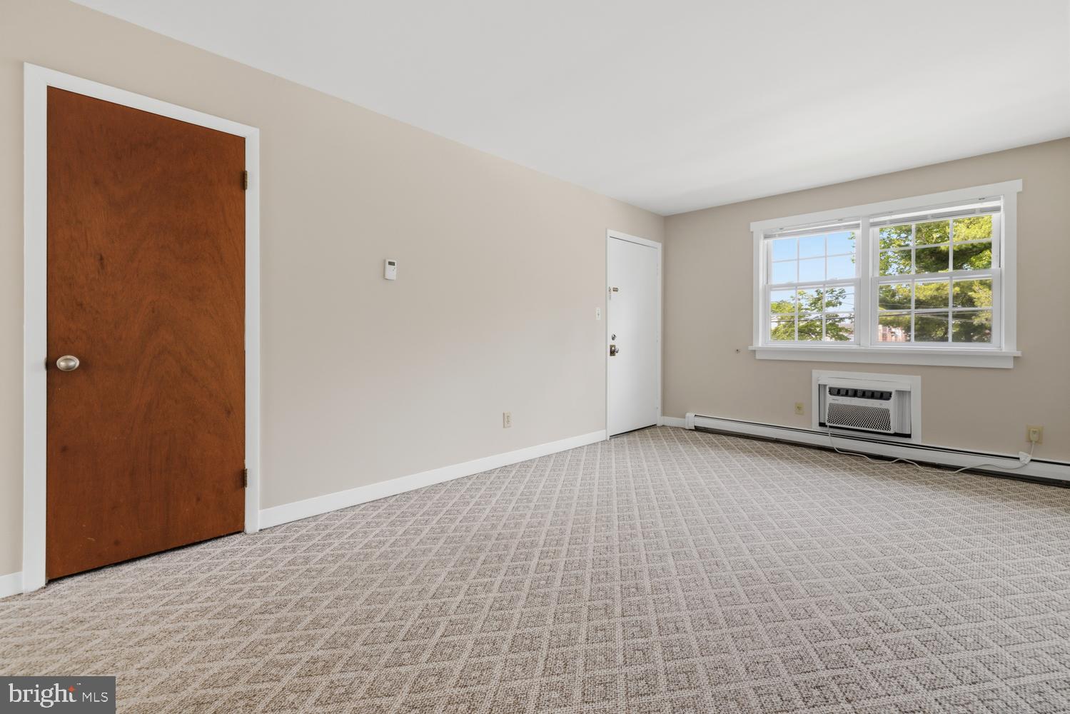 429 EDGEMONT AVENUE 3