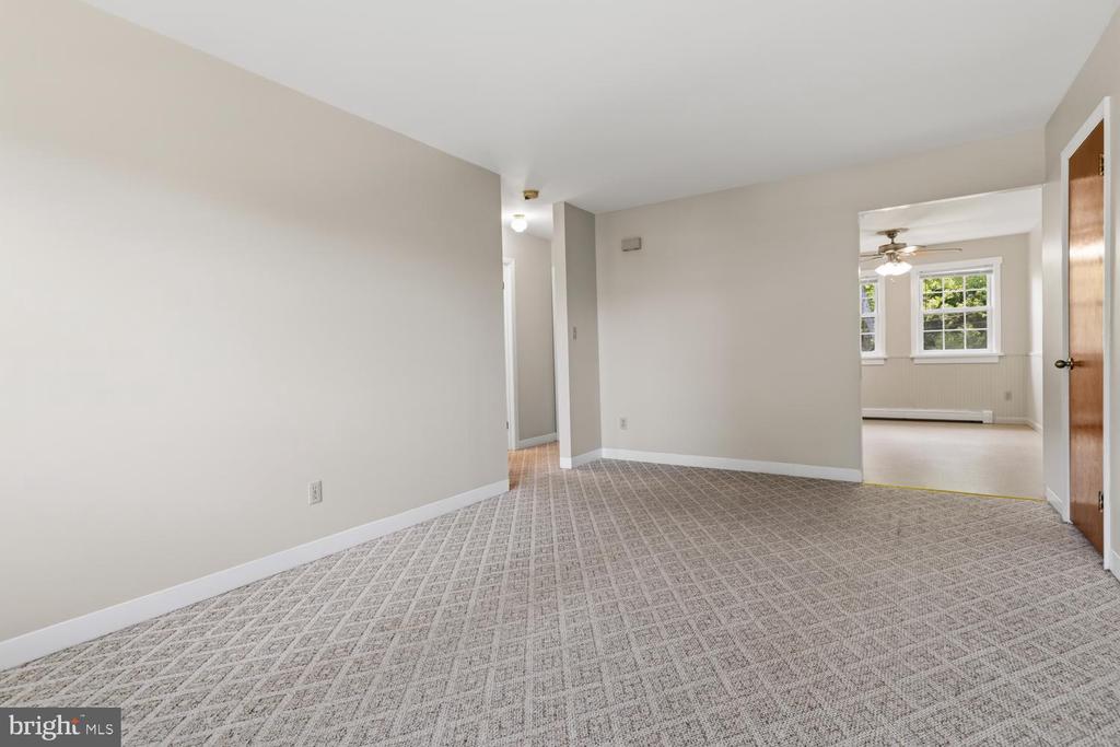 429 EDGEMONT AVENUE 3