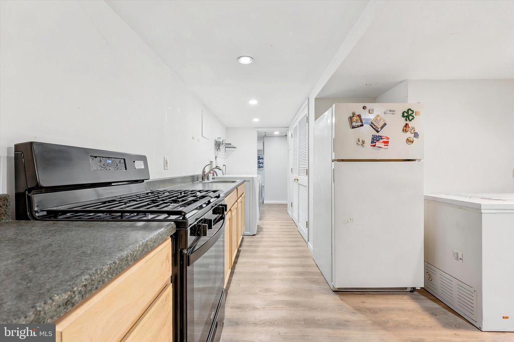 417 MEADOWBROOK LANE