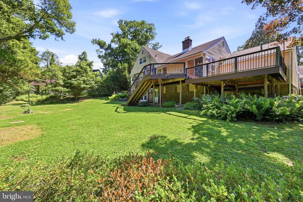 417 MEADOWBROOK LANE