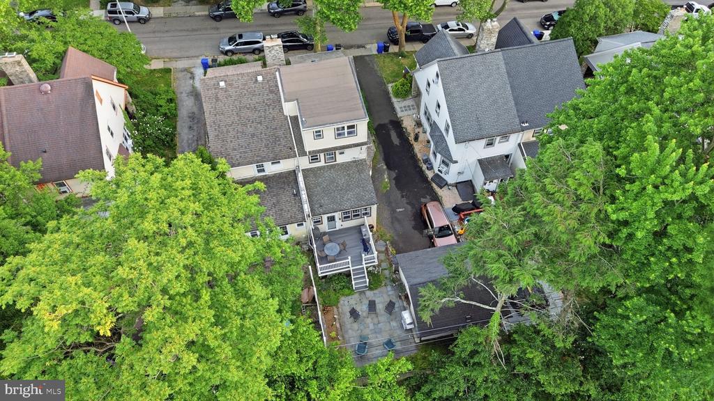 843 ELKINS AVENUE