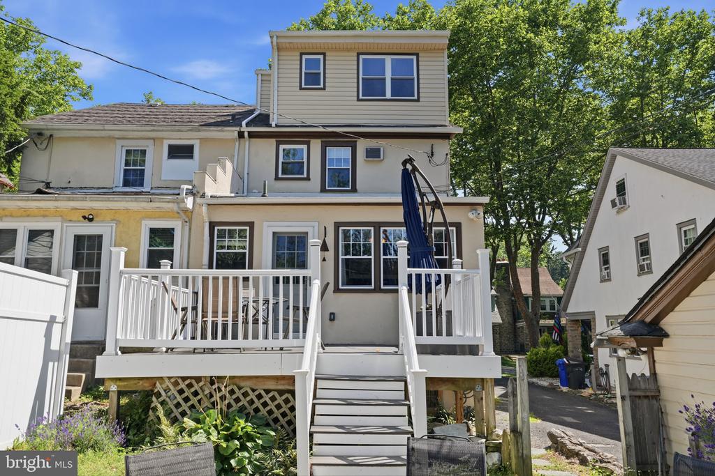843 ELKINS AVENUE