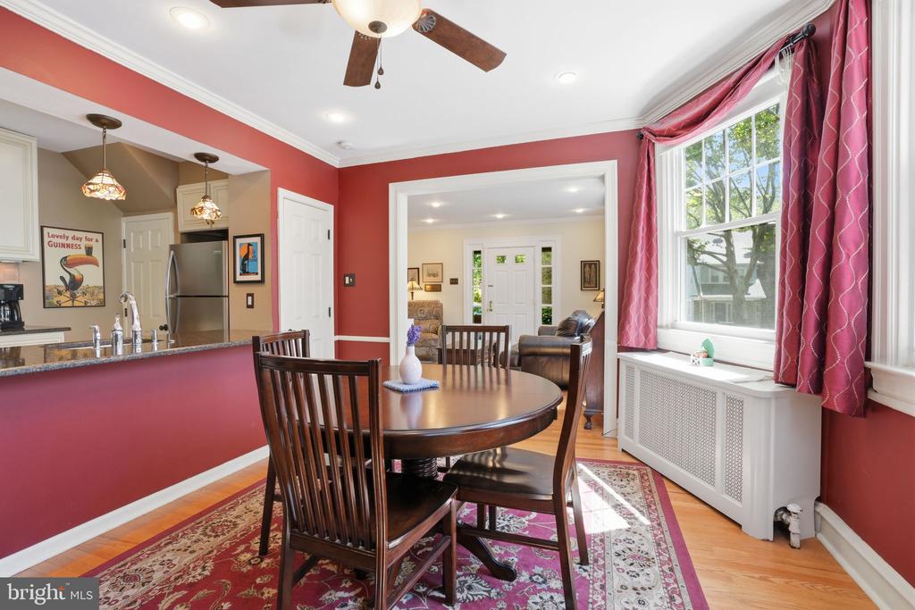 843 ELKINS AVENUE