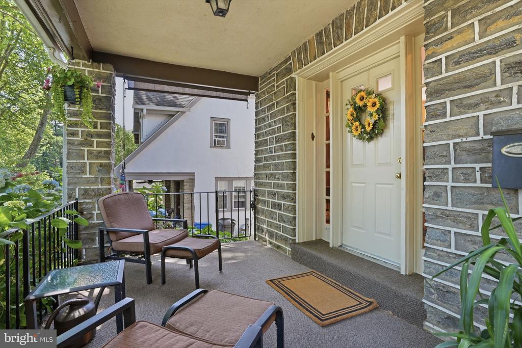 843 ELKINS AVENUE
