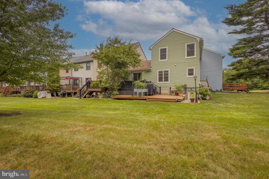 102 RUTLEDGE COURT