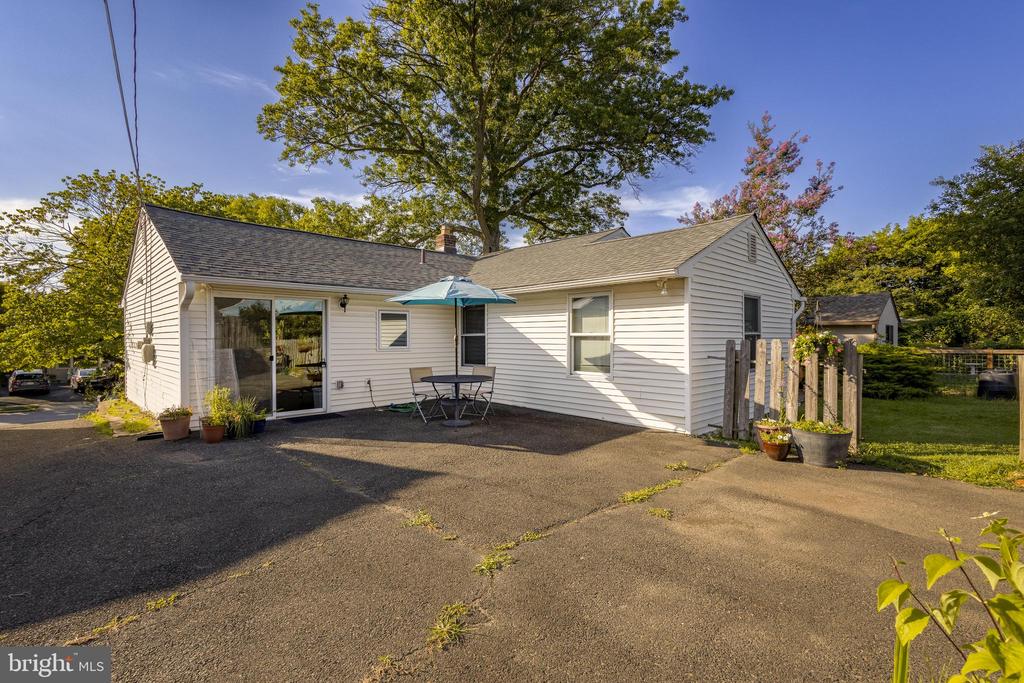 31 WYNDMOOR DRIVE
