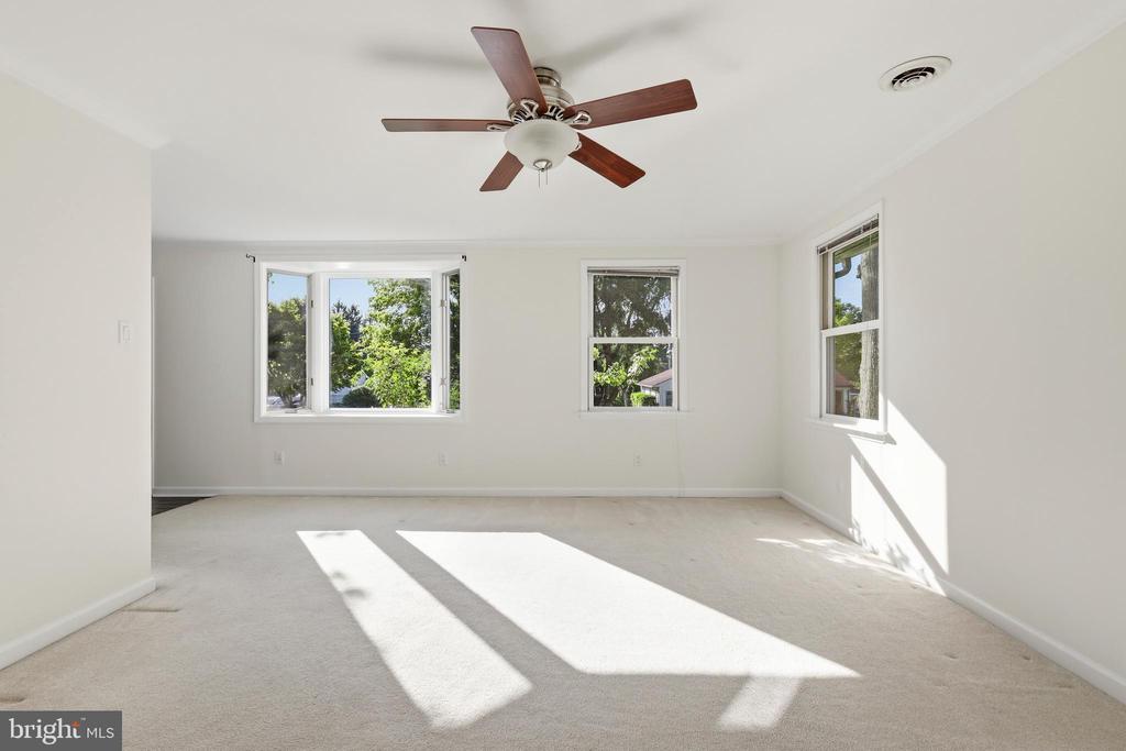 31 WYNDMOOR DRIVE