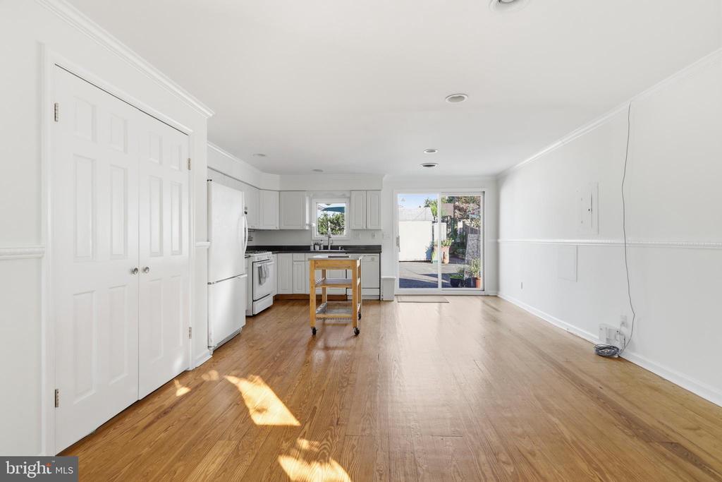 31 WYNDMOOR DRIVE
