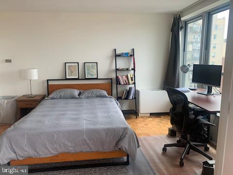 224-30 W Rittenhouse Sq #1809