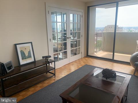 224-30 W Rittenhouse Sq #1809