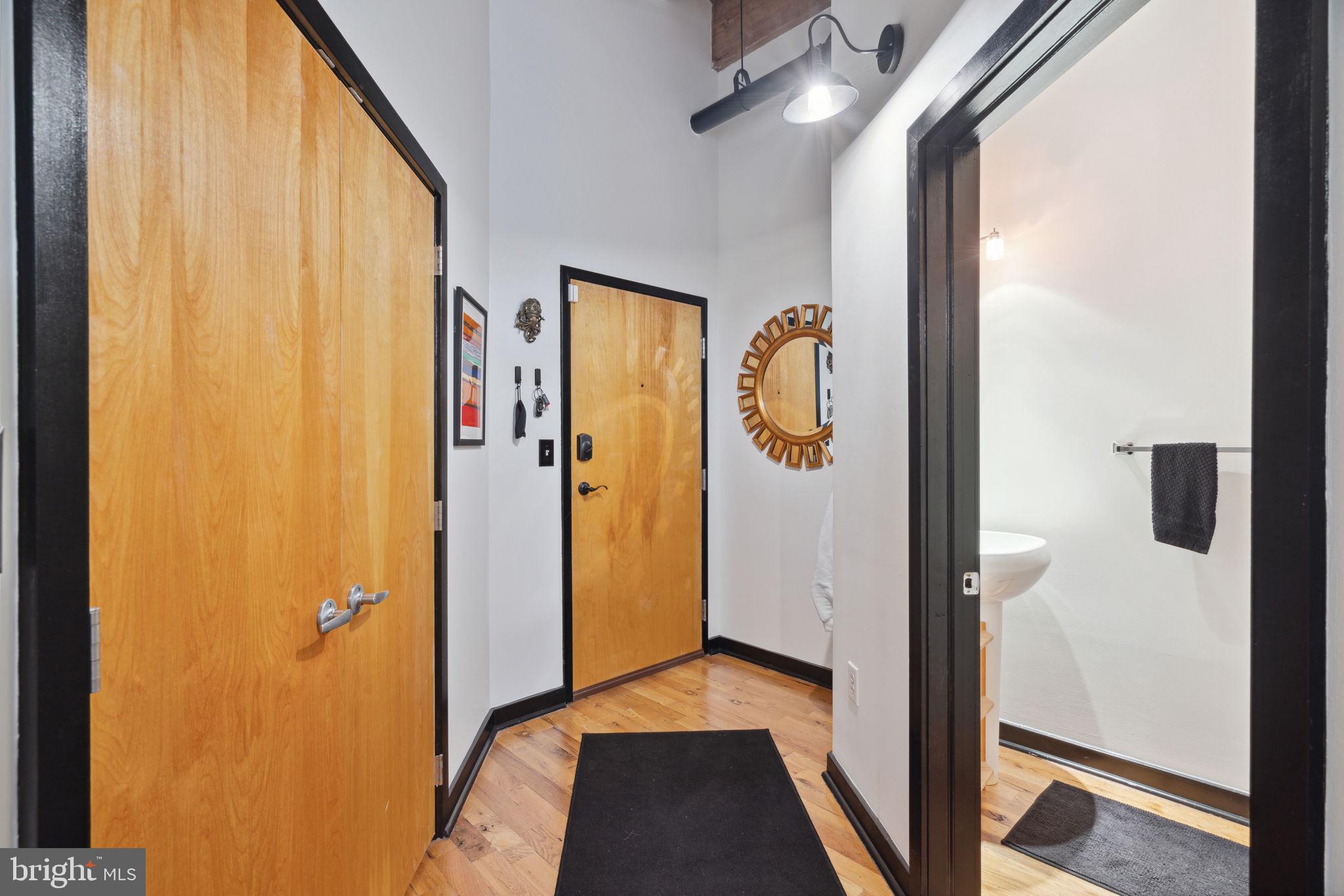 1524 N Hancock St #402