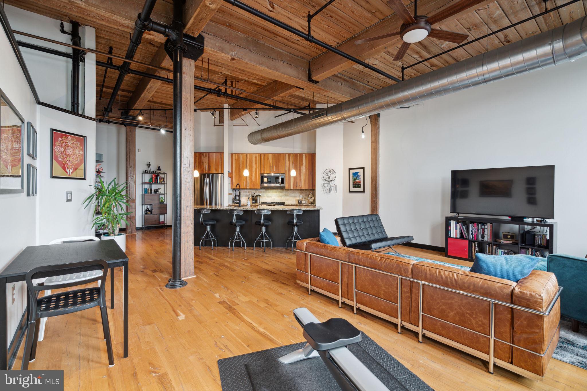 1524 N Hancock St #402