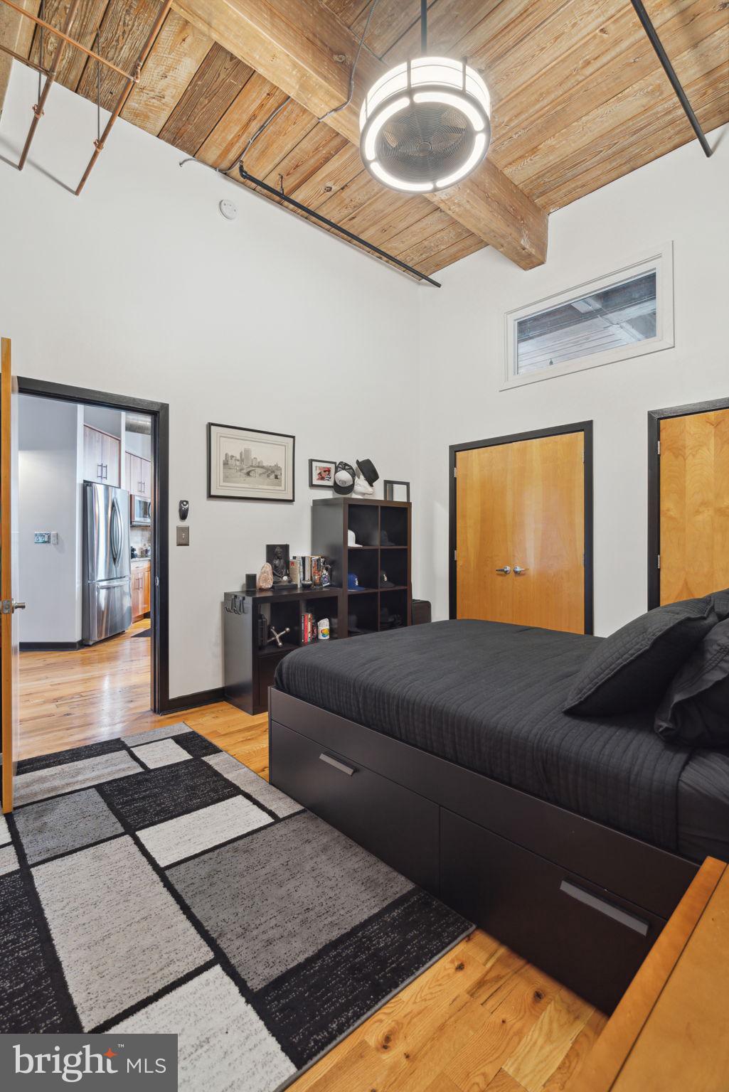 1524 N Hancock St #402