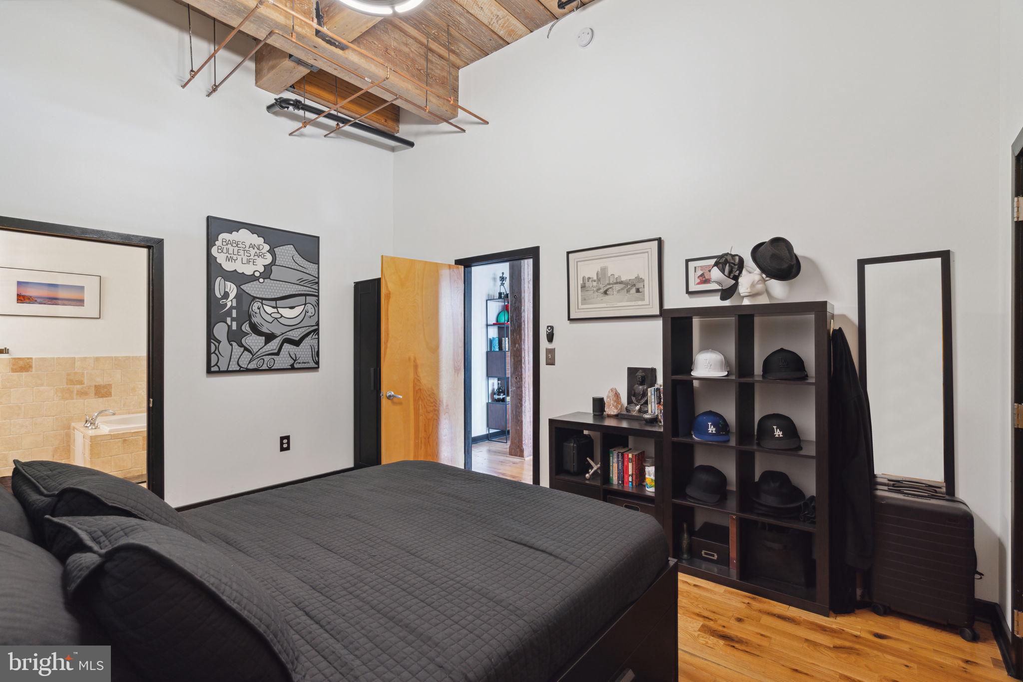 1524 N Hancock St #402