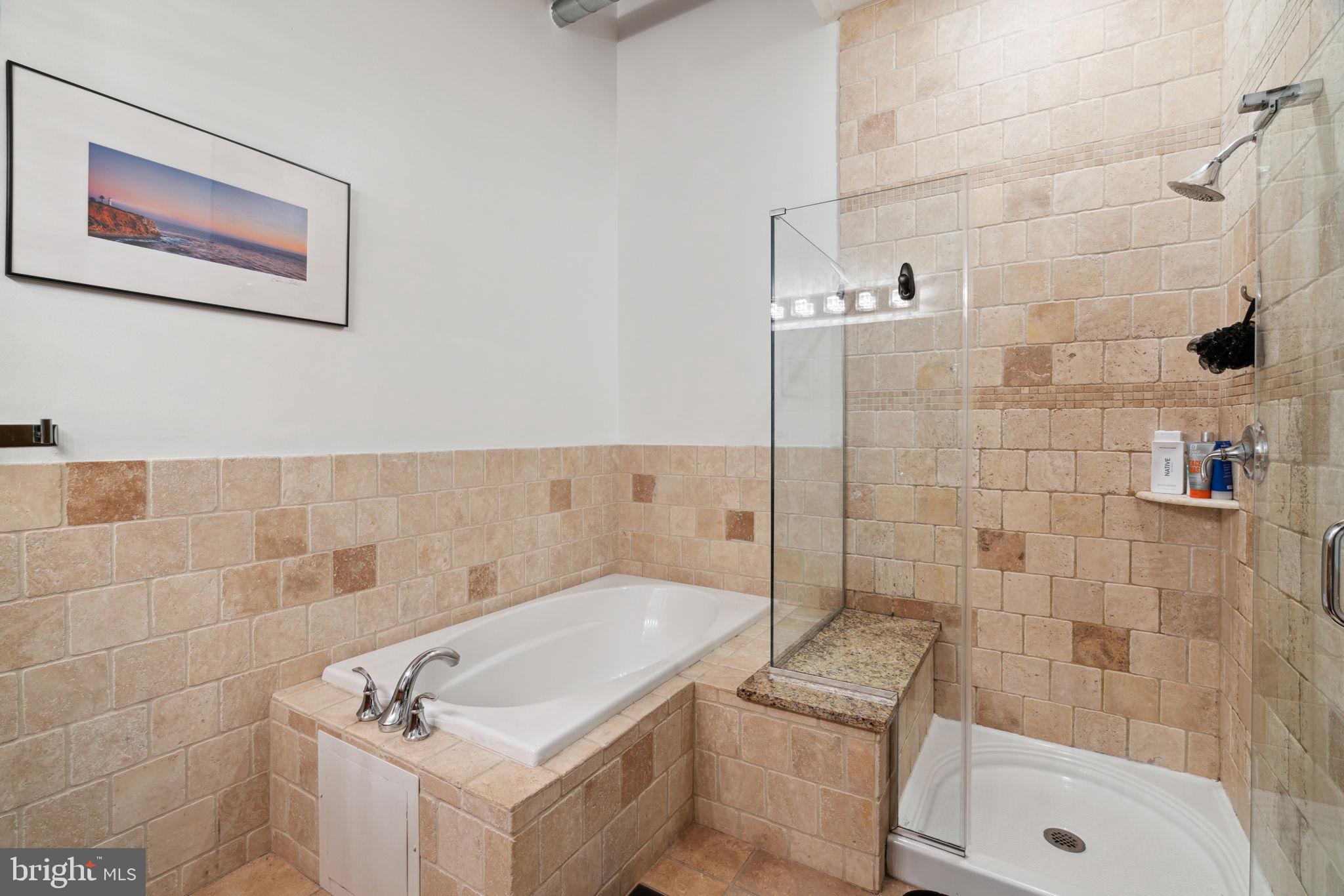 1524 N Hancock St #402