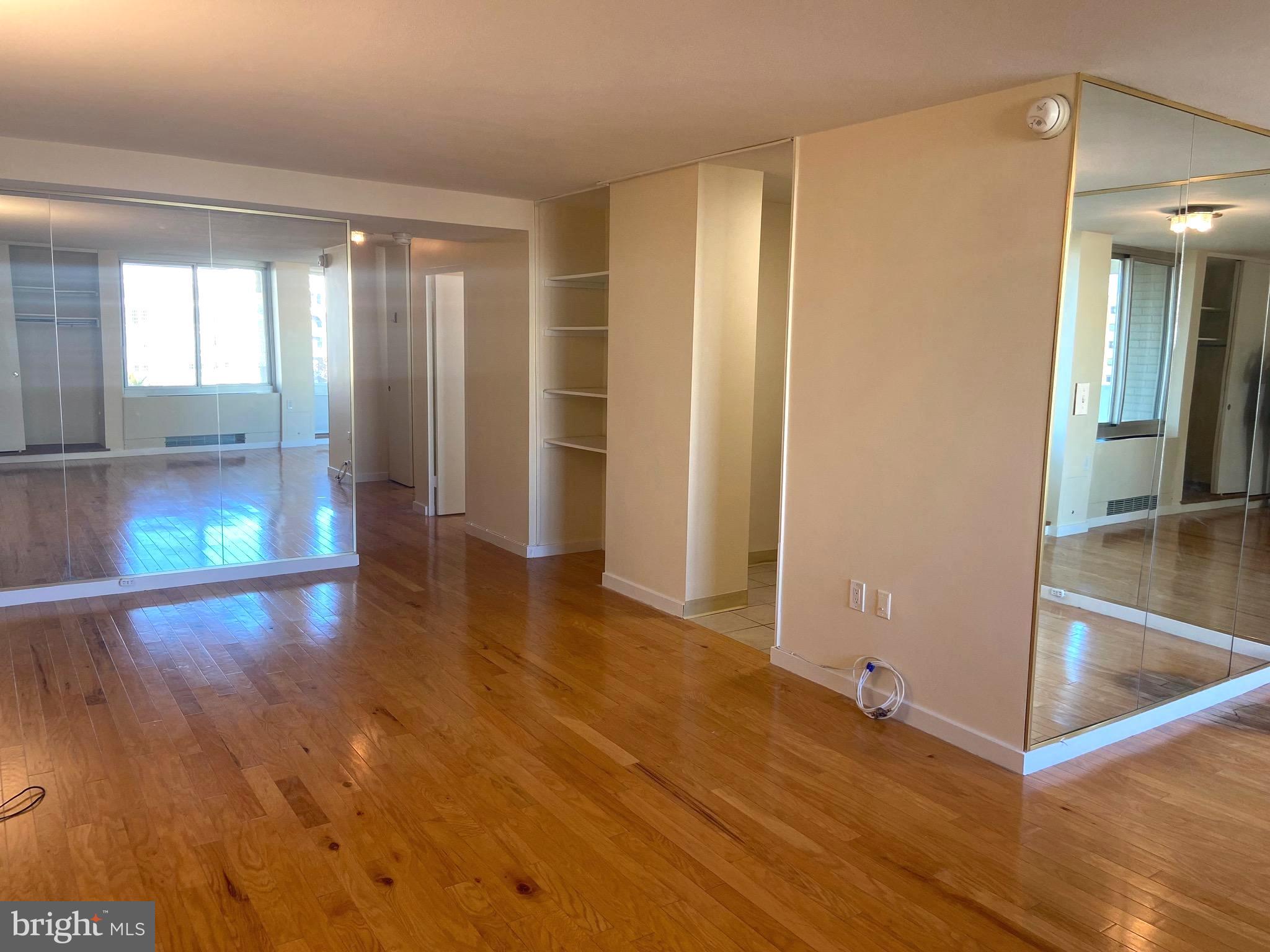 604-36 S Washington Sq #1204