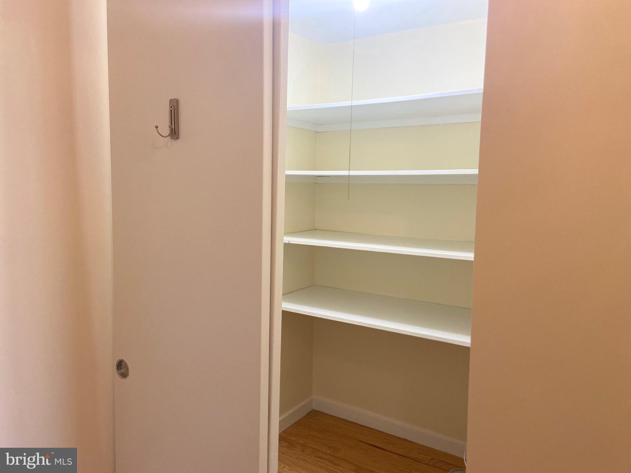 604-36 S Washington Sq #1204