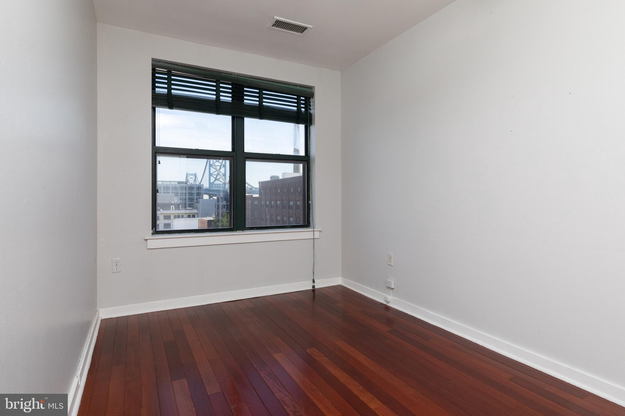 315 New St #607
