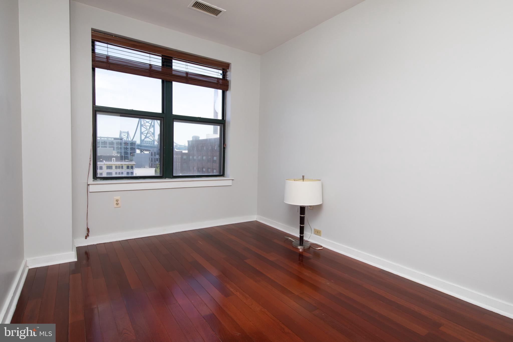 315 New St #607