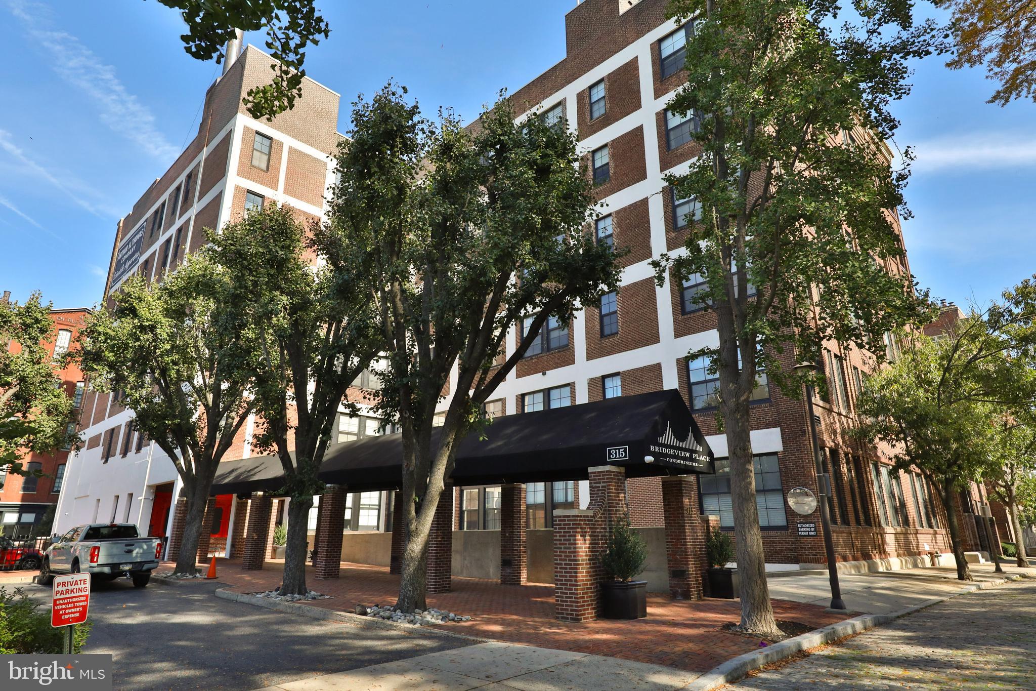 315 New St #607
