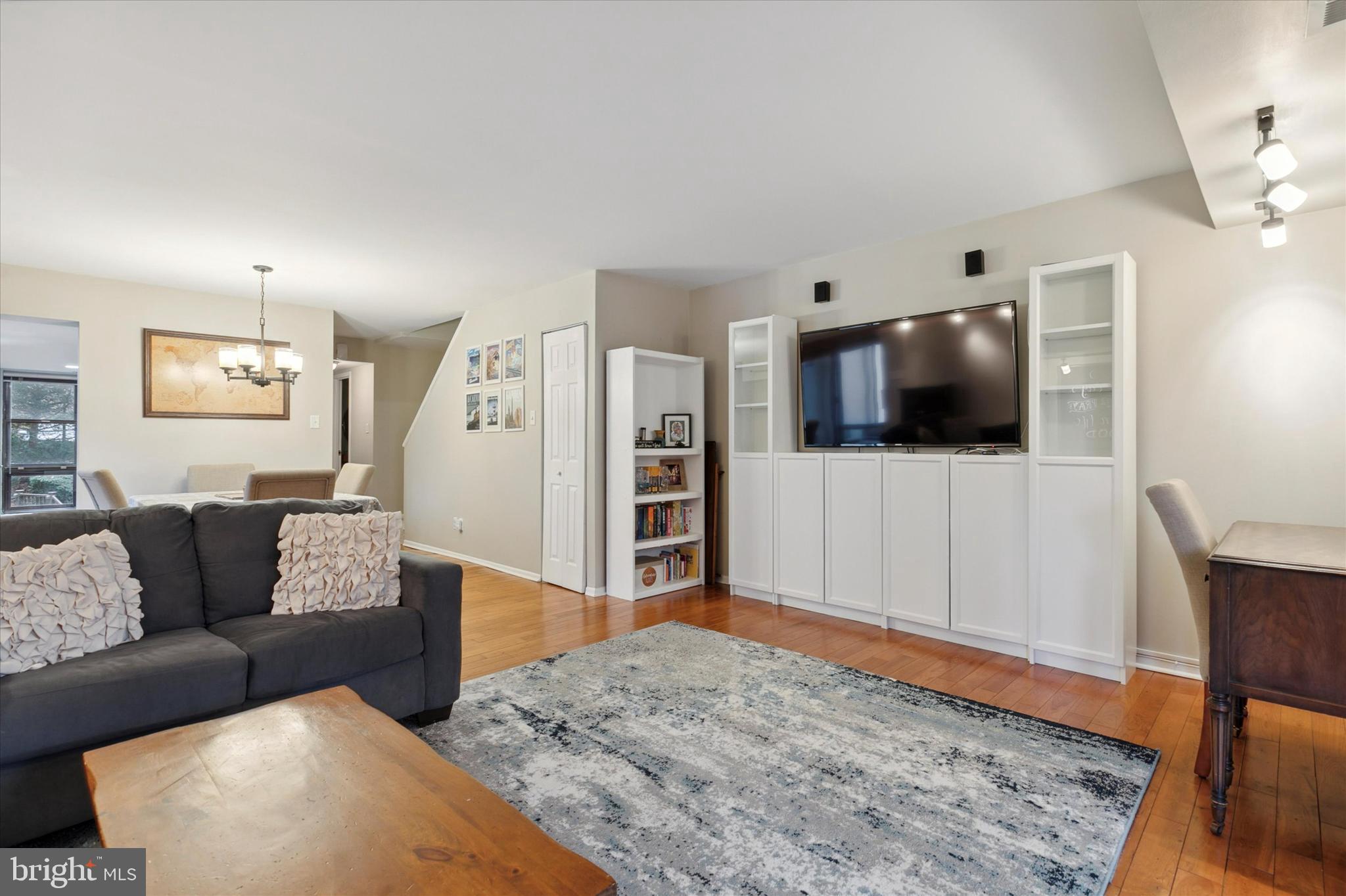 293 Shawmont Ave #4g4