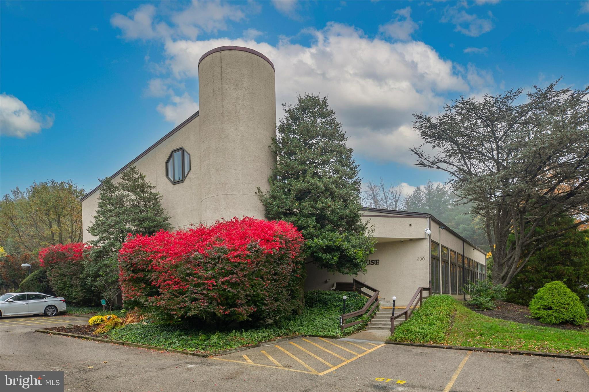 293 Shawmont Ave #4g4