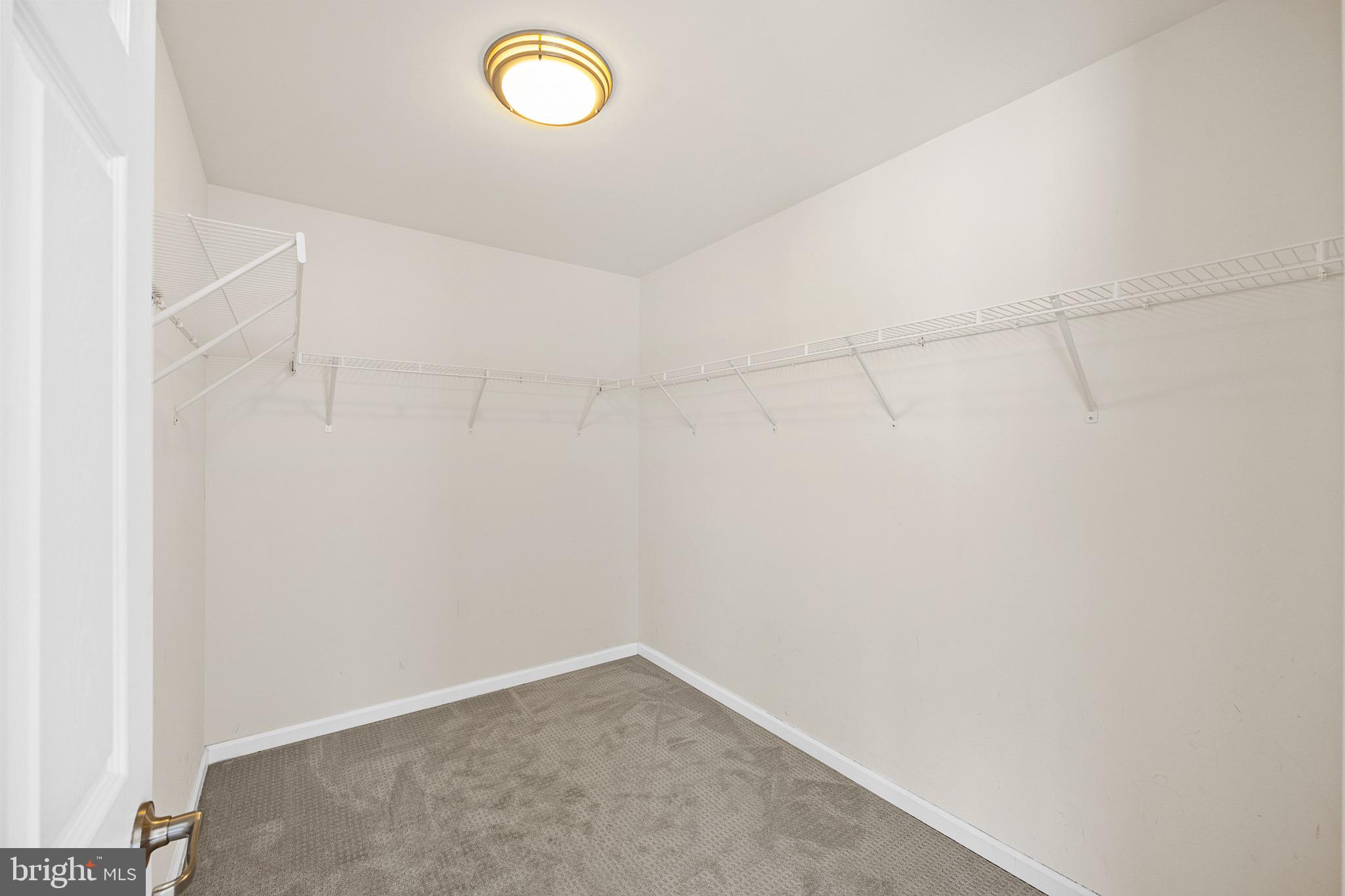 4430 Riverview Ln #20