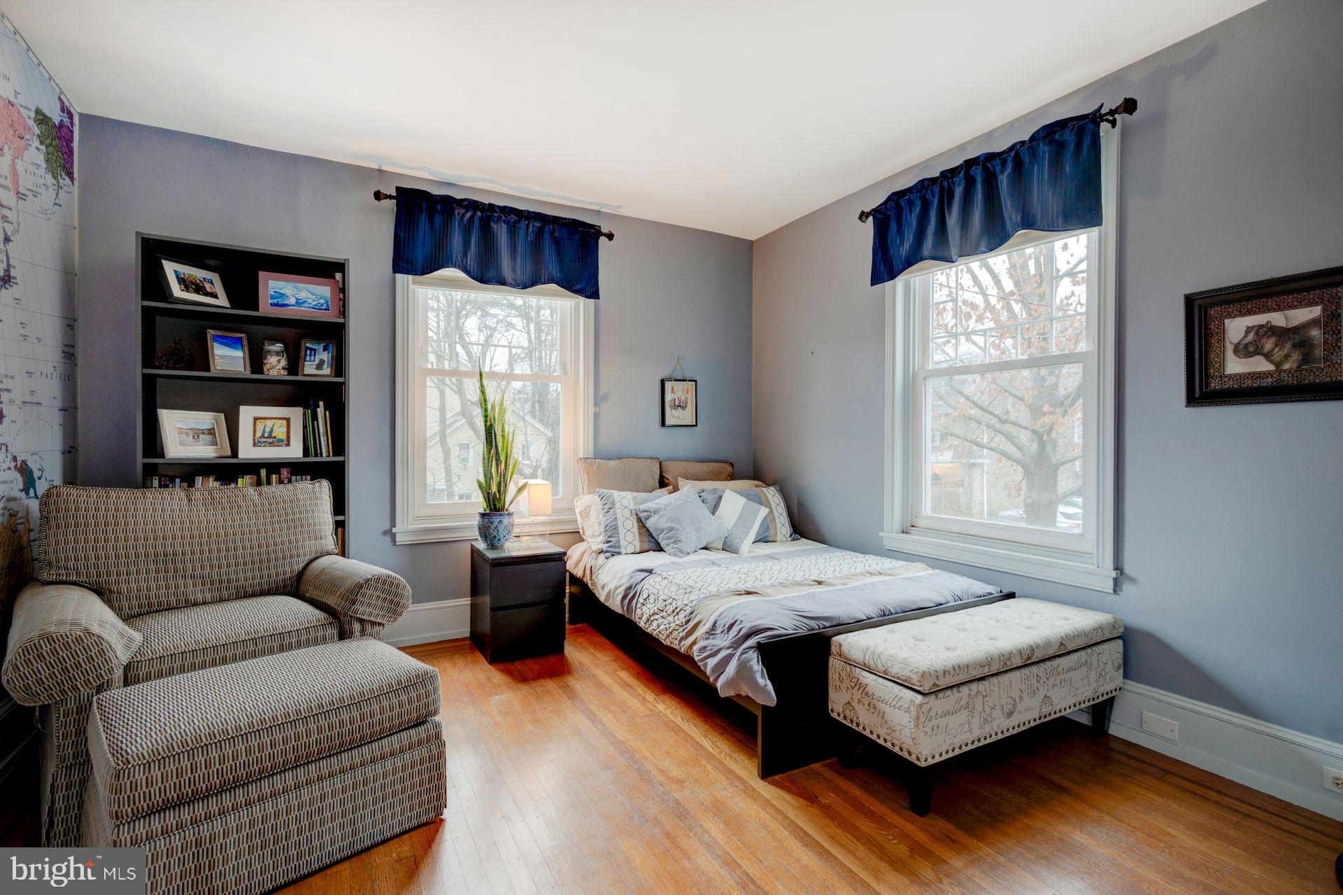 640 Carpenter Ln