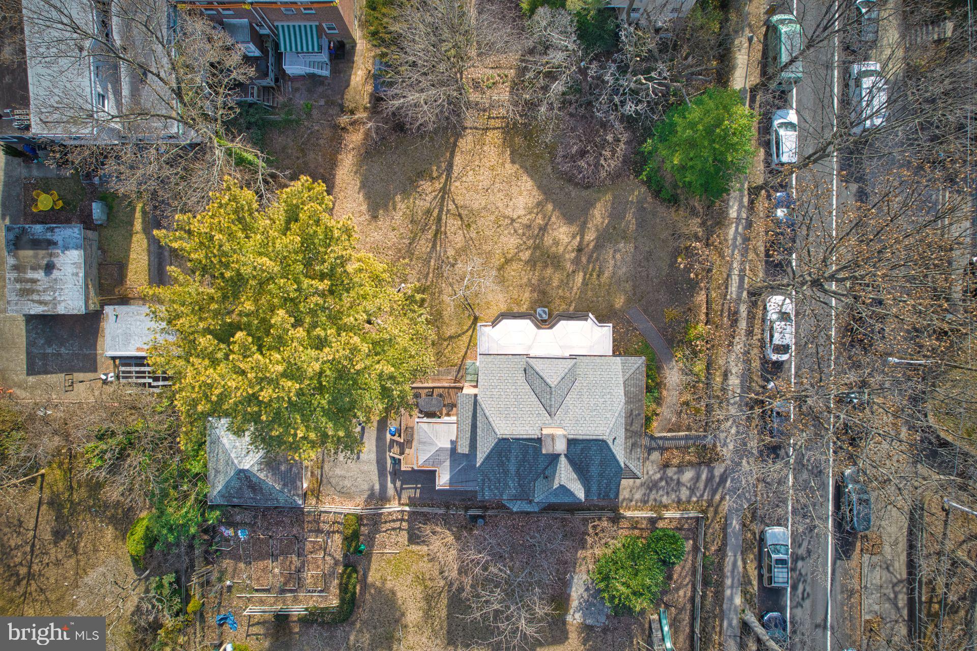 640 Carpenter Ln