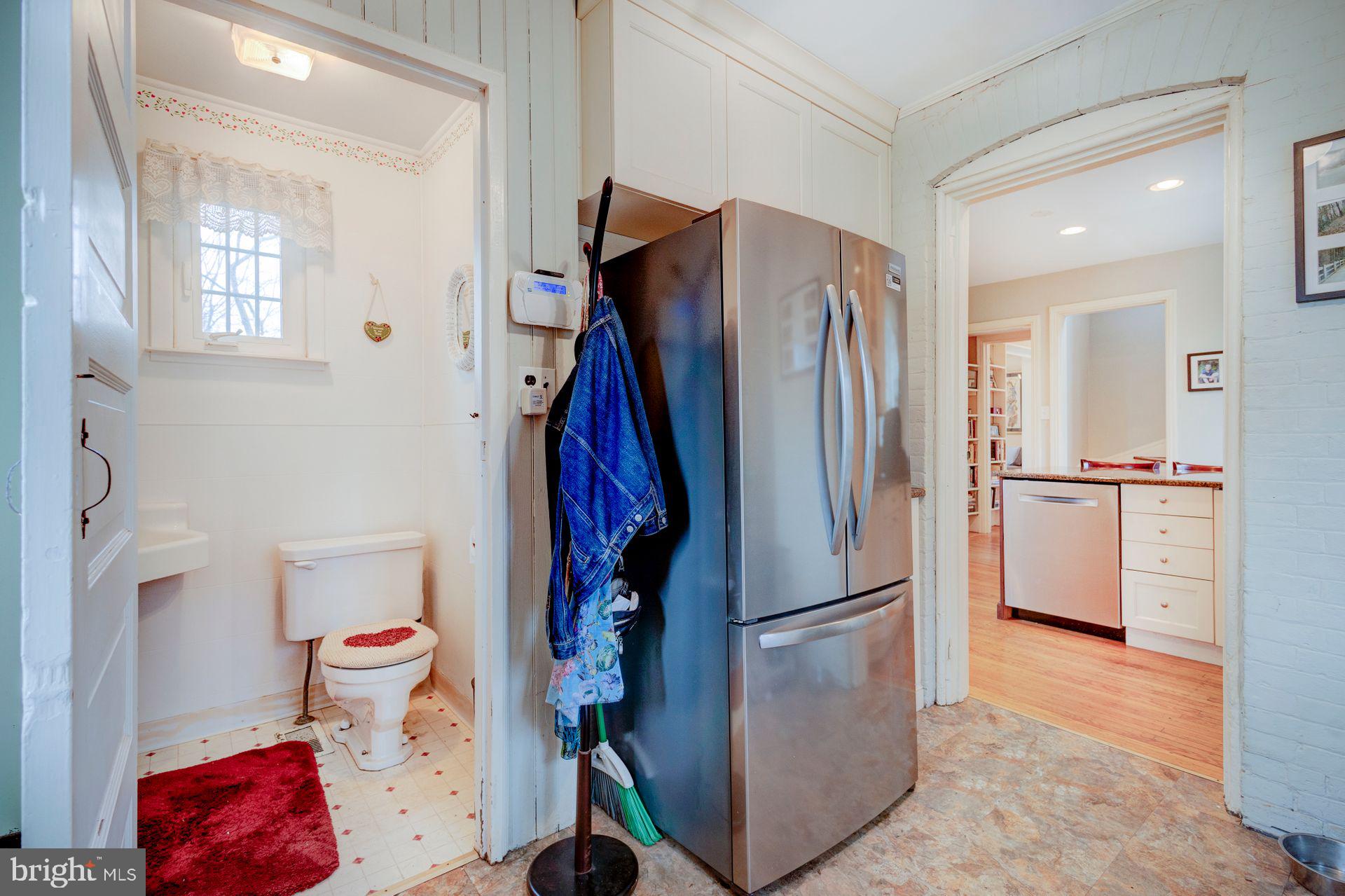 640 Carpenter Ln