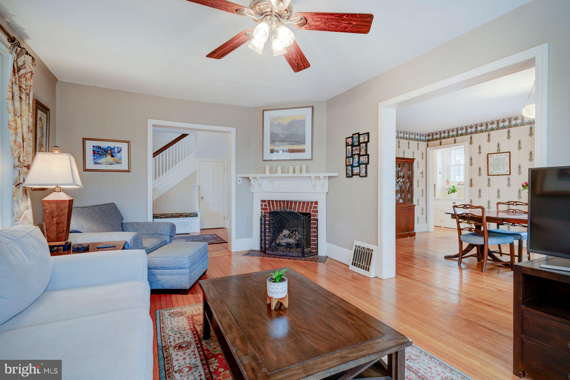 640 Carpenter Ln
