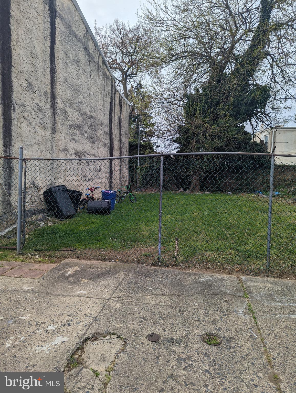 6724 Bass St