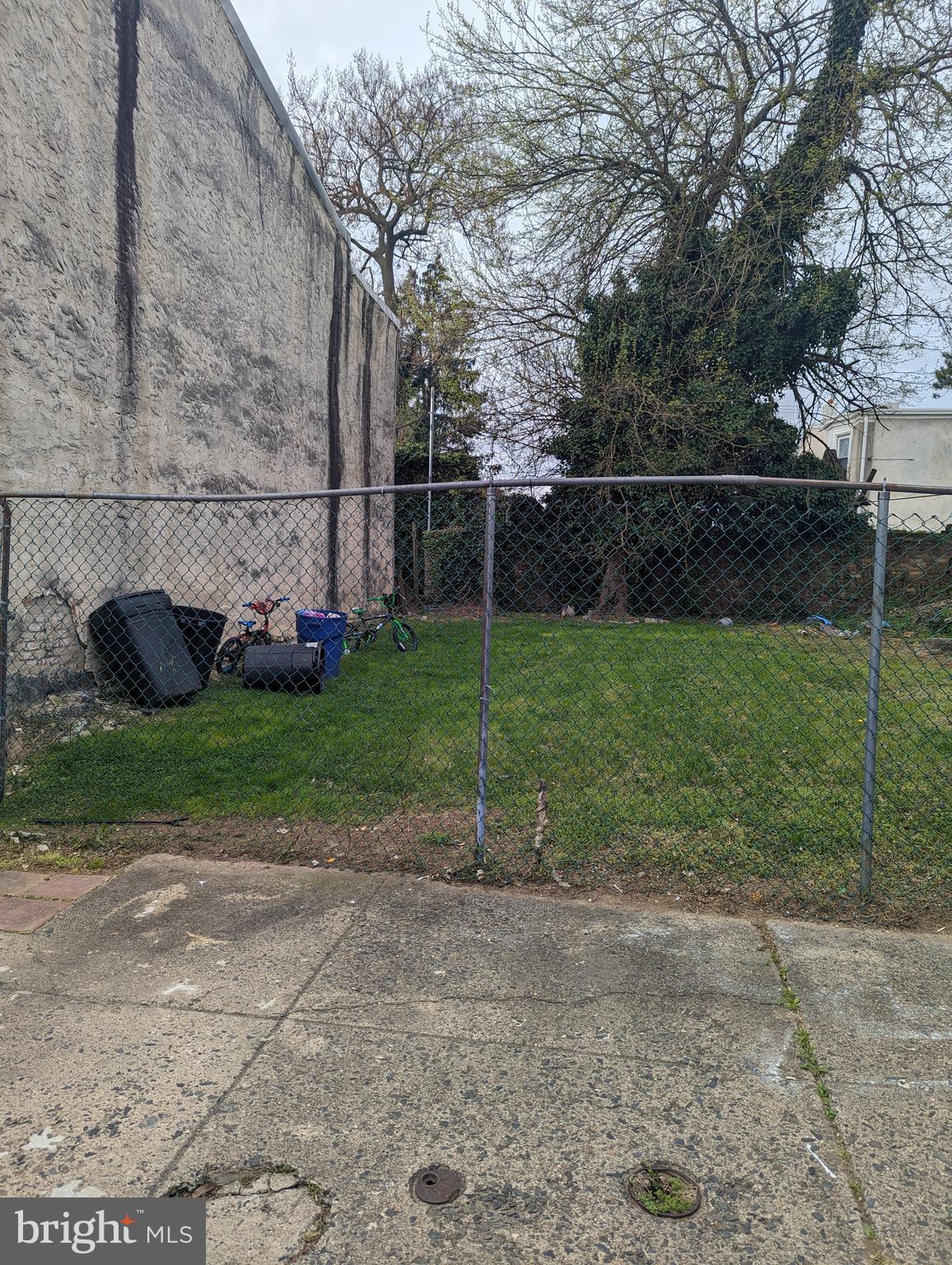 6724 Bass St